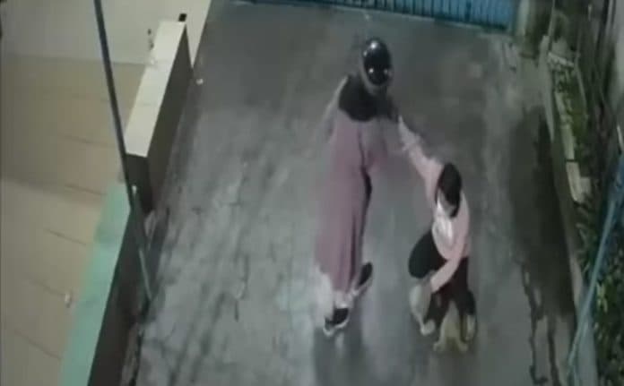 dua_wanita_mencuri_anjing_di_medan_viral_di_medsos