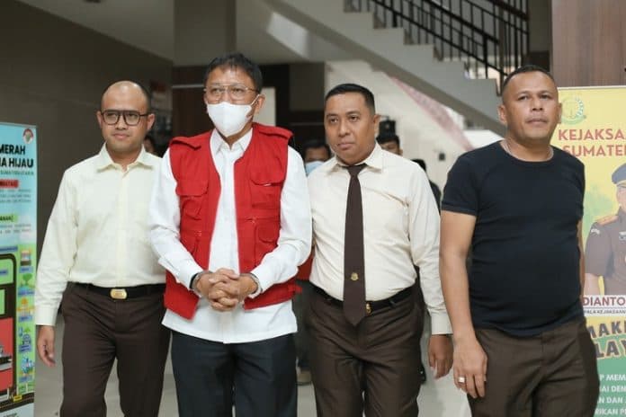 dugaan_korupsi_peningkatan_ruas_jalan_provinsi_kejati_sumut_tahan_mantan_kadis_bmbk_sumut