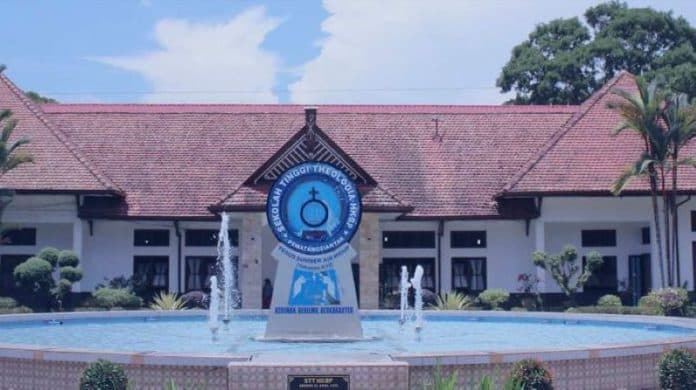 dugaan_plagiasi_disertasi_dosen_stt_hkbp_siantar_akan_laporkan_kolega_ke_kemendikbudristek