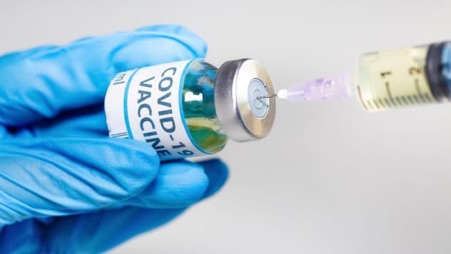 duh_3_dokter_di_rusia_terpapar_corona_usai_divaksin