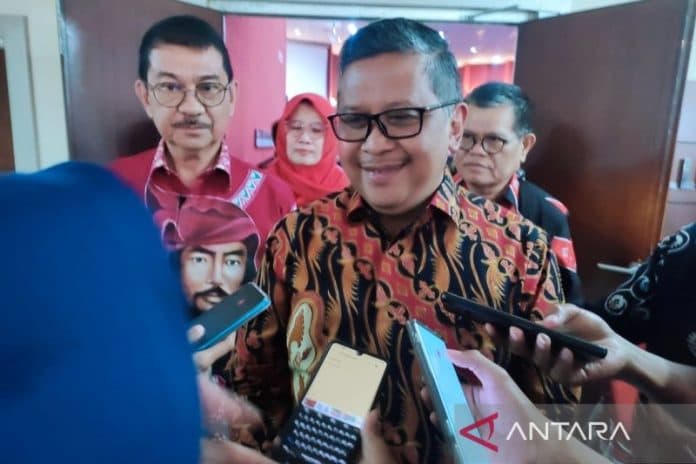 effendi_simbolon_penuhi_panggilan_pdip_hasil_klarifikasi_bakal_dibahas_dewan_kehormatan