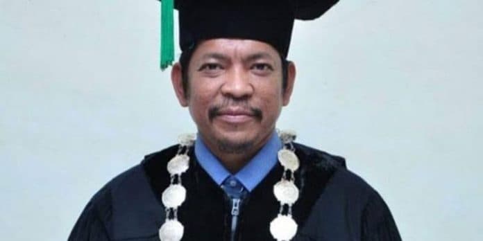 eks_rektor_uinsu_saidurrahman_didakwa_pasal_serupa_dengan_evy_dan_sangkot