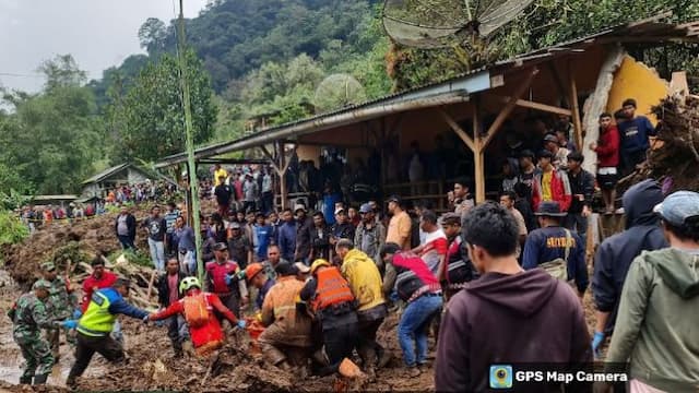 empat_korban_tanah_longsor_di_karo_dievakuasi
