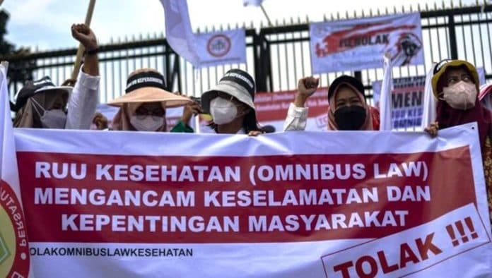 empat_organisasi_profesi_kesehatan_gugat_uu_kesehatan_ke_mk