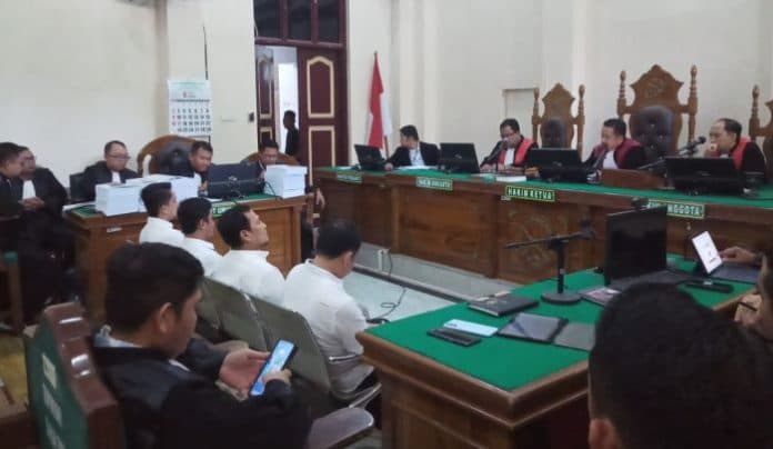 empat_terdakwa_penyuap_bupati_labuhanbatu_nonaktif_dituntut_bervariasi