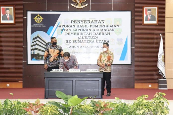 enam_kali_peroleh_wtp_bupati_toba_minta_asn_lebih_serius_tangani_spi