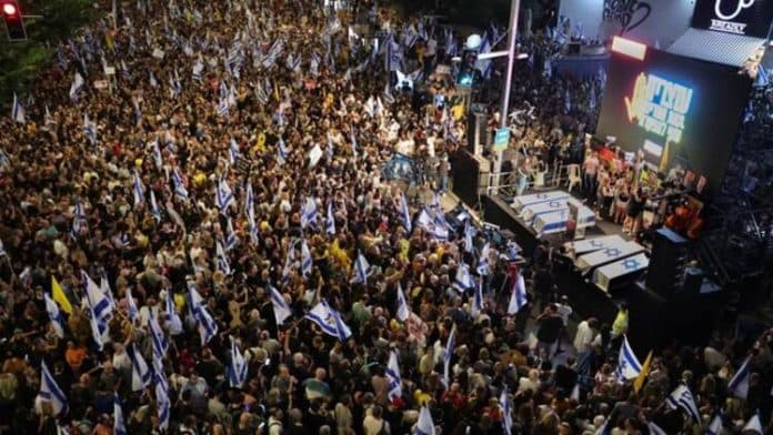 enam_sandera_hamas_tewas_picu_demo_700_ribu_warga_israel