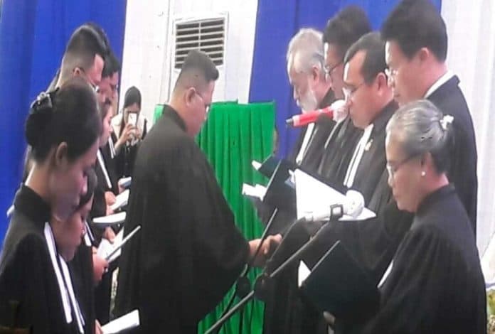 ephorus_hkbp_berangkatkan_12_pendeta_jadi_misionaris_ke_benua_afrika