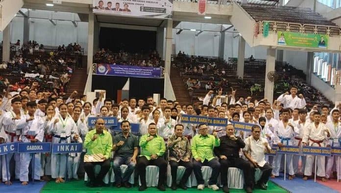 event_cabor_pj_gubernur_doakan_karate_sumbang_medali_pon_bagi_sumut