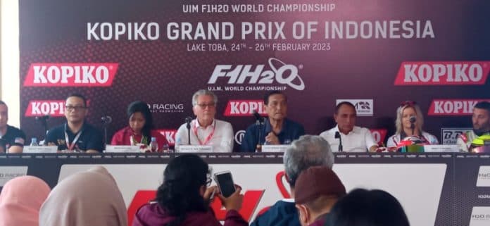 f1_poweboat_lake_toba_akan_ditonton_180_juta_jiwa