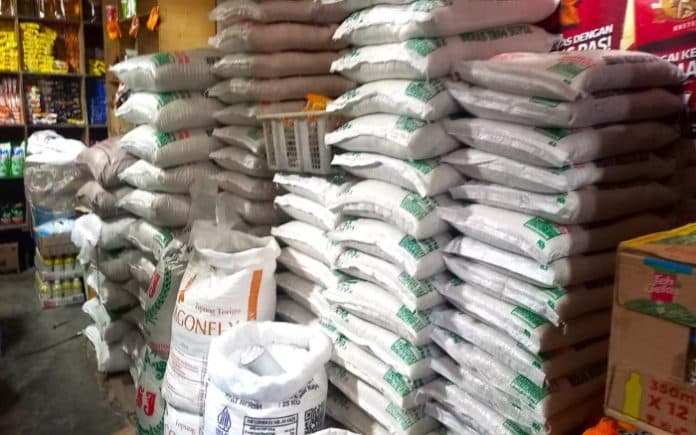faktor_harga_pupuk_dan_telat_tanam_indonesia_defisit_beras_27_juta_ton