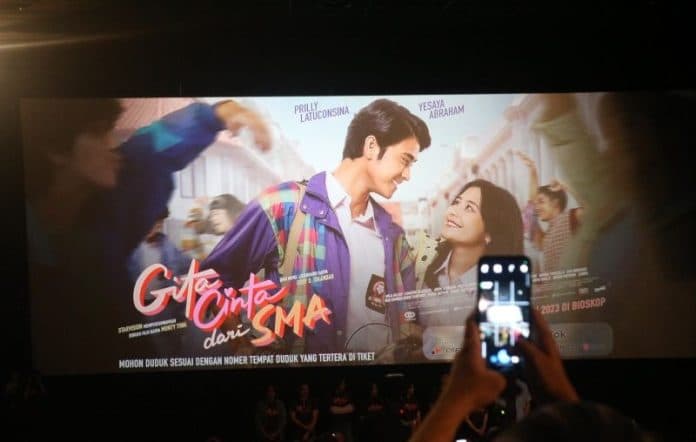 film_gita_cinta_dari_sma_mampu_buat_larut_dalam_nostalgia_era_80_an