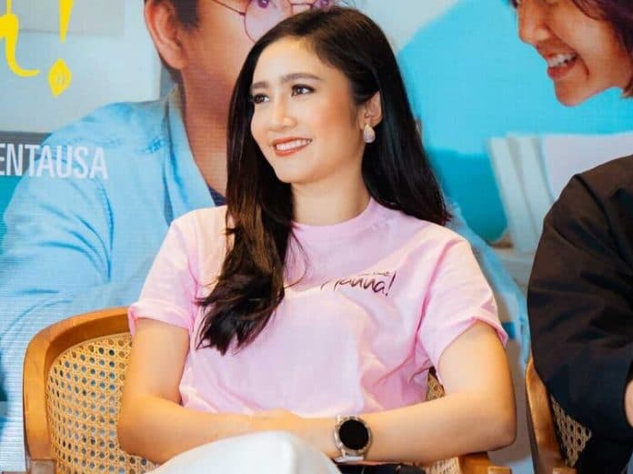 film_sampai_nanti_hanna_sajikan_kisah_cinta_kesempatan_kedua_dan_perjalanan_emosional