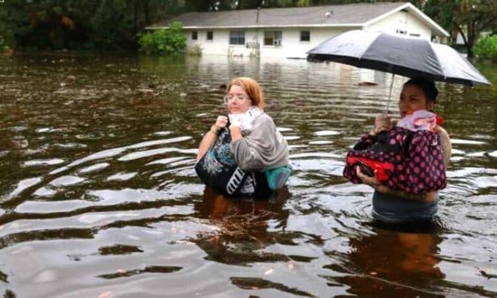 florida_dihantam_badai_idalia_dan_berpotensi_picu_gelombang_tinggi_mematikan