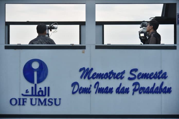 fokus_lensa_pengamatan_hilal_idul_fitri_2024_di_umsu