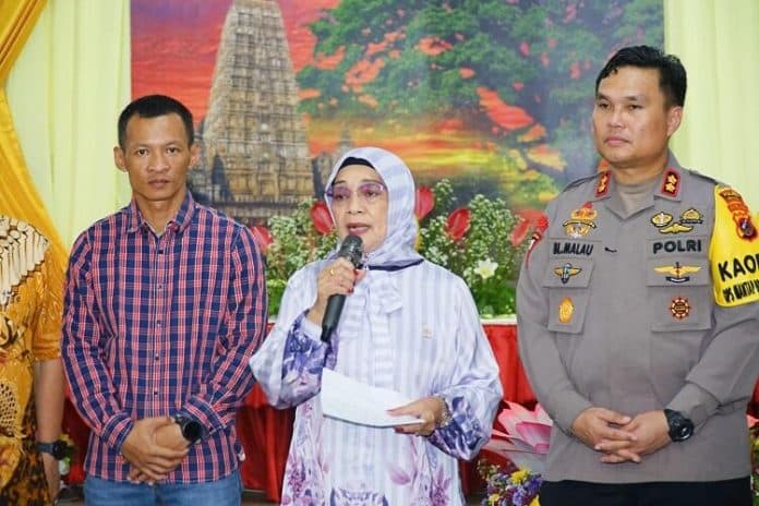 forkopimda_labuhanbatu_lepas_pawai_lilin_waisak_2568_be