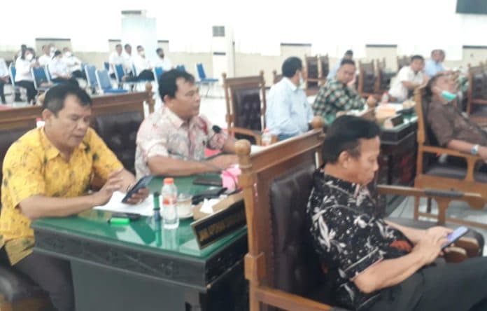 fraksi_pan_pi_dprd_siantar_tak_diberi_waktu_membaca_pemandangan_umum