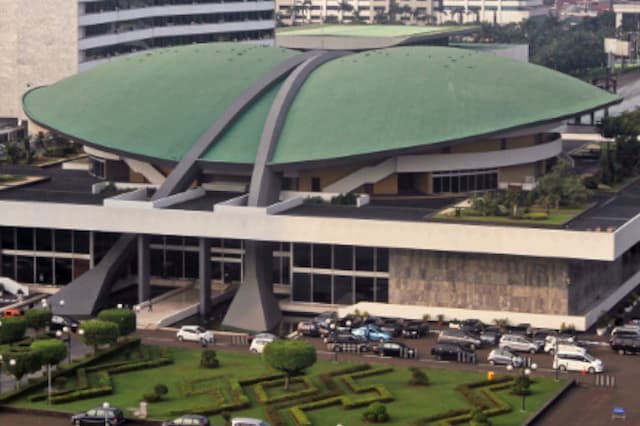 gedung_dpr_ri_dijual_rp2500_di_online_shop_ada_yang_mau_beli