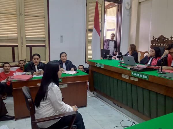 gelapkan_meterai_bernilai_rp_190_juta_mantan_karyawan_dipenjara_2_tahun