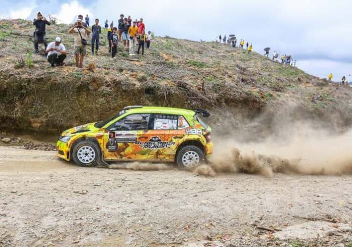 gelaran_pertama_aprc_asia_rally_cup_2023_di_sektor_aek_nauli_sejumlah_pembalap_alami_masalah