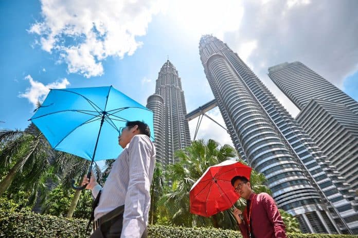 gelombang_panas_di_malaysia_suhu_lewati_37_derajat_celsius
