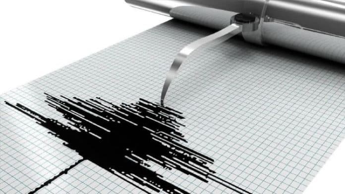 gempa_61_magnitudo_di_rasinki_papua_barat_tak_berpotensi_tsunami