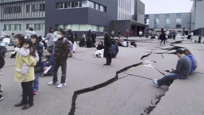 gempa_74_magnitudo_di_jepang_picu_peringatan_tsunami