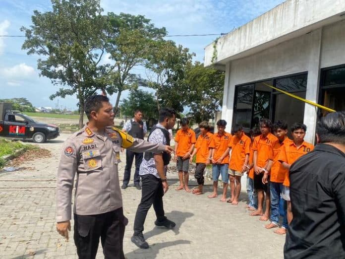 gerebek_markas_begal_di_labuan_belawan_9_pemuda_ditangkap