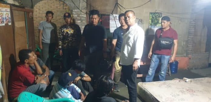 gerebek_tempat_rawan_narkoba_lima_warga_ditangkap_polres_pelabuhan_belawan