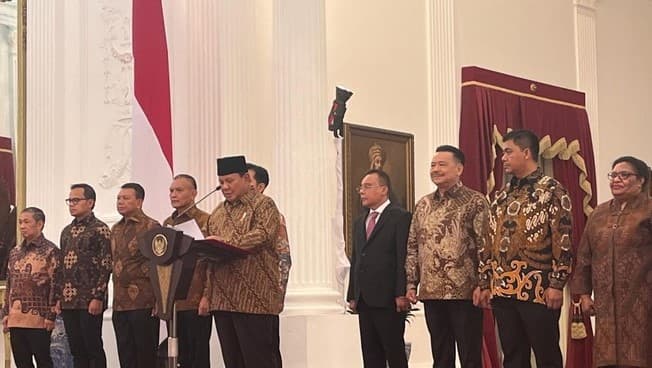 giring_ganesha_dan_taufik_hidayat_lengkapi_56_wakil_menteri_kabinet_merah_putih