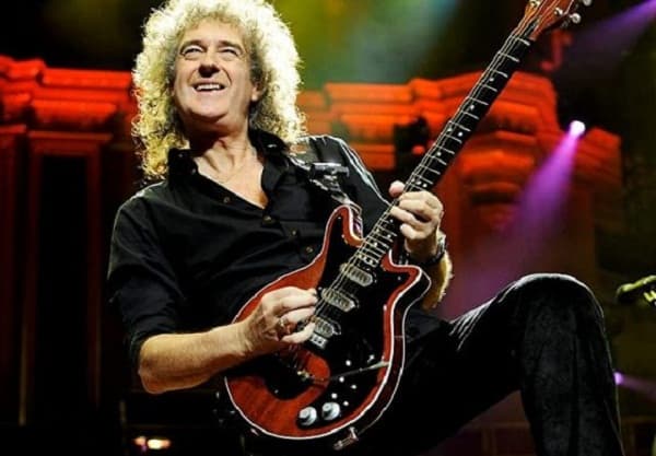 gitaris_queen_raih_penghargaan_tahun_baru_pertama_raja_charles
