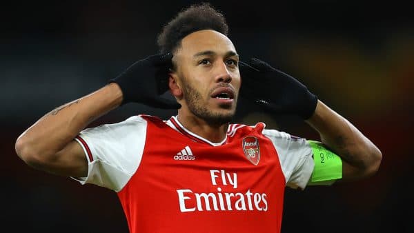 gol_bunuh_diri_emerick_aubameyang_hancurkan_arsenal