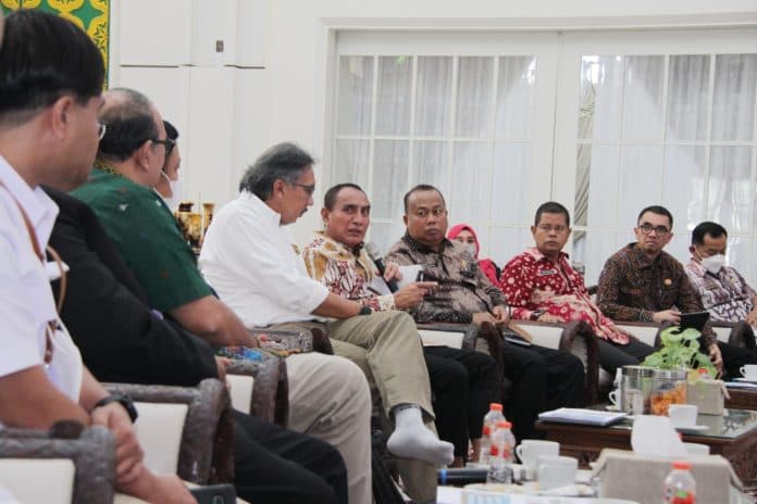gubernur_edy_rahmayadi_minta_kajian_mendalam_tentang_masalah_tambang_di_madina