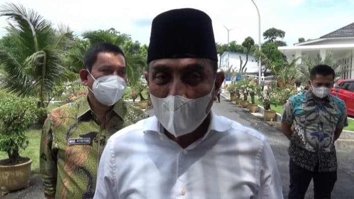 gubernur_sumut_copot_dua_direksi_pdam_tirtanadi