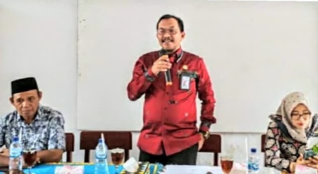guru_honor_di_batu_bara_cuma_bisa_beli_bedak