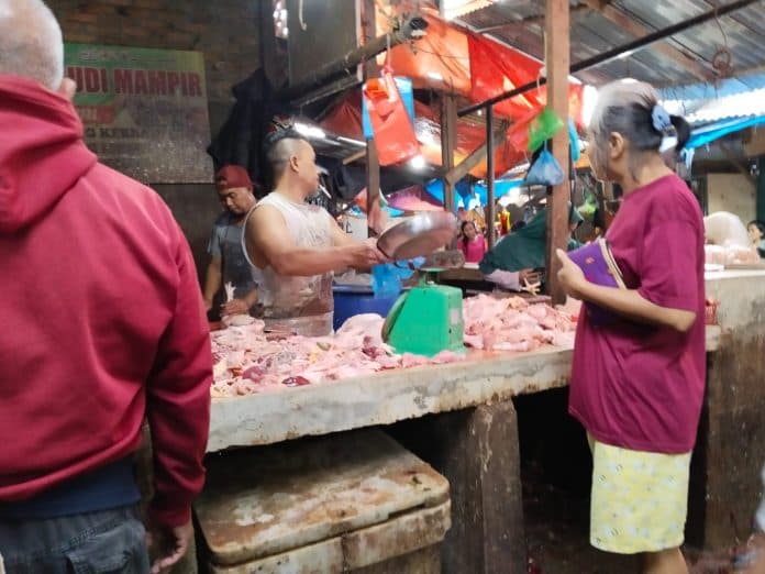 h3_lebaran_harga_ayam_potong_mahal_di_siantar