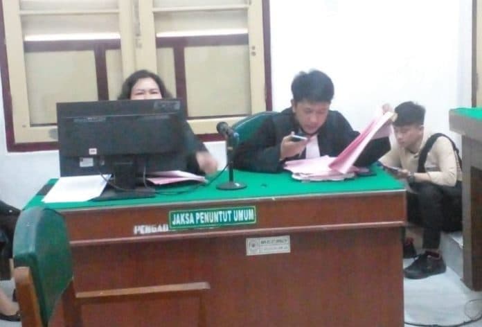 hakim_tinggi_perberat_hukuman_kurir_9_kg_sabu_penjara_seumur_hidup