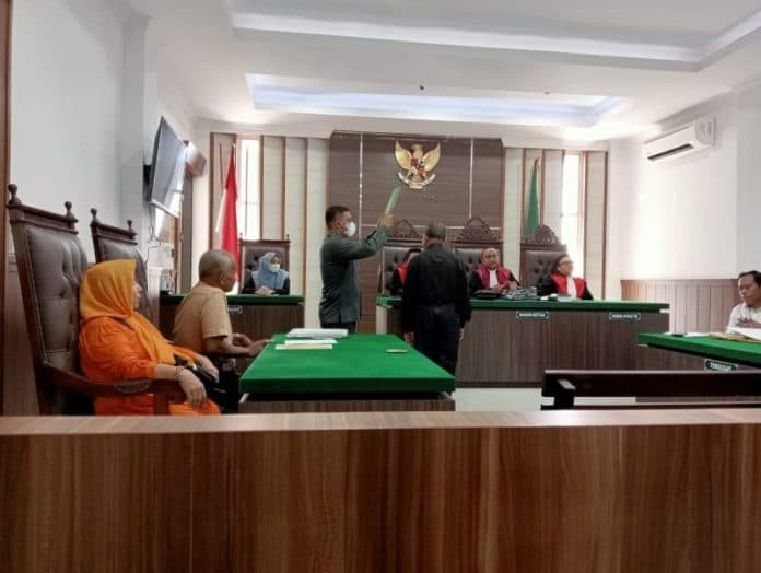 hakim_tunda_sidang_putusan_perkara_tanah_tengku_nurhayati_di_perbaungan