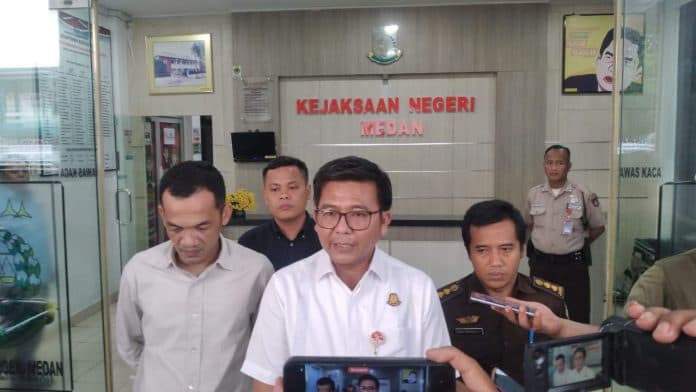 hakim_vonis_oknum_ppk_medan_timur_3_bulan_penjara_kajari_medan_banding