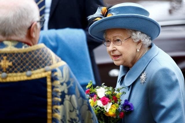 hal_langka_ratu_elizabeth_akan_menyampaikan_pidato
