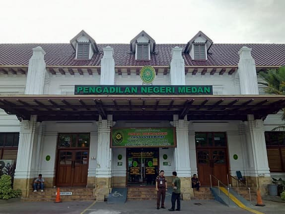 hanisah_si_ratu_narkoba_jalani_sidang_perdana_hari_ini