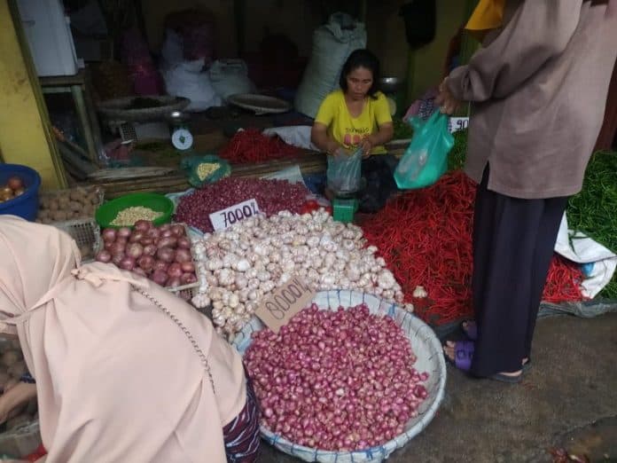 harga_bahan_pokok_di_siantar_naik_turun_warga_minta_pemerintah_jaga_stabilitas