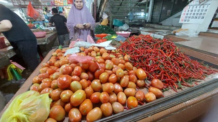 harga_cabai_merah_dan_daging_ayam_mulai_melemah_di_medan