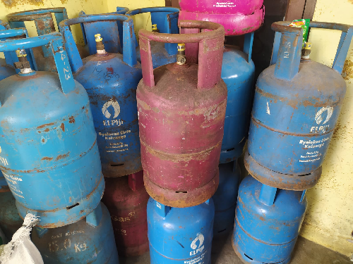 harga_elpiji_12_kg_sentuh_harga_rp200_ribu_di_siantar