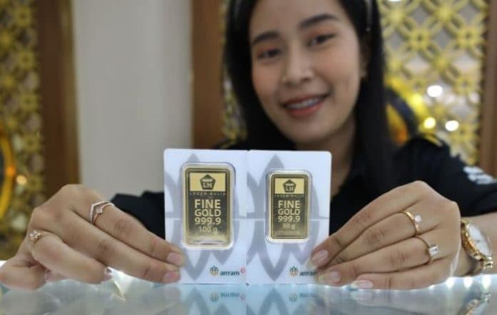 harga_emas_antam_stabil_di_rp1539_juta_per_gram_ini_rinciannya