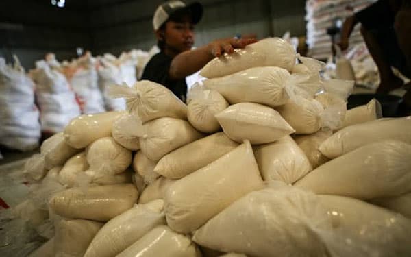 harga_gula_untuk_tingkat_konsumen_di_kota_medan_tembus_rp15000_per_kilogram