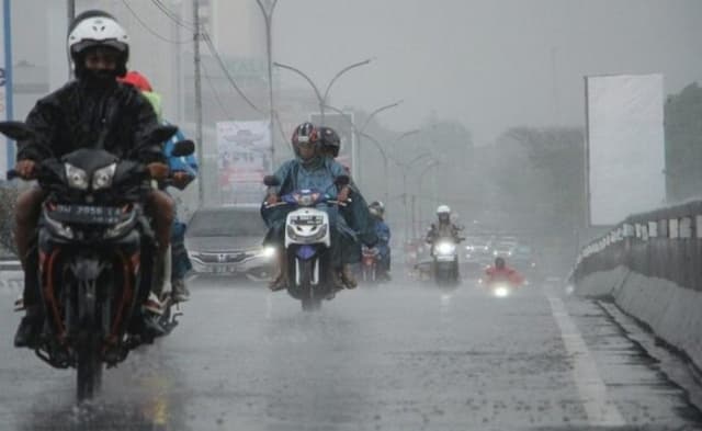 hari_ini_mayoritas_daerah_di_indonesia_diterpa_hujan