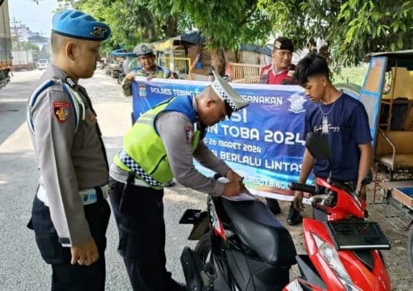 hari_ke_13_ops_keselamatan_polres_tebing_tinggi_jaring_55_pelanggar_lalu_lintas