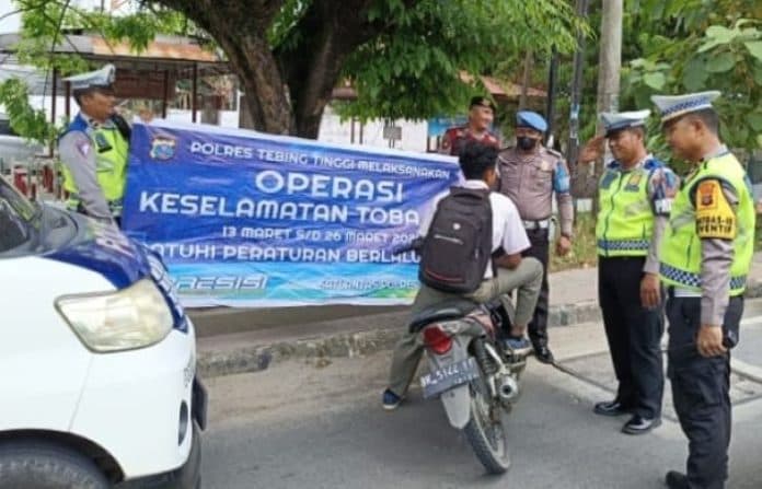 hari_ke_9_ops_keselamatan_toba_polres_tebing_tinggi_temukan_75_pelanggaran