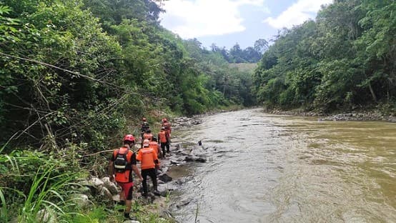 hari_ketiga_pencarian_korban_mobil_jatuh_ke_sungai_lae_renun_masih_nihil